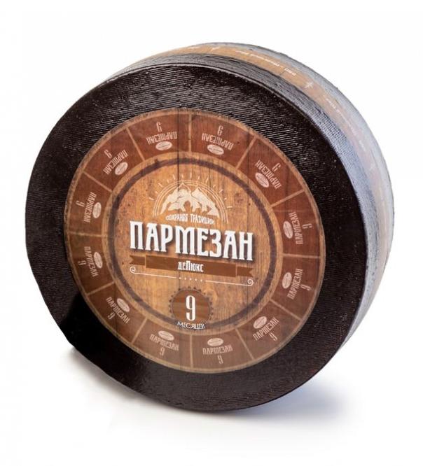 Сыр Пармезан де Люкс 9 мес. Молочный Мир 45% 6 кг