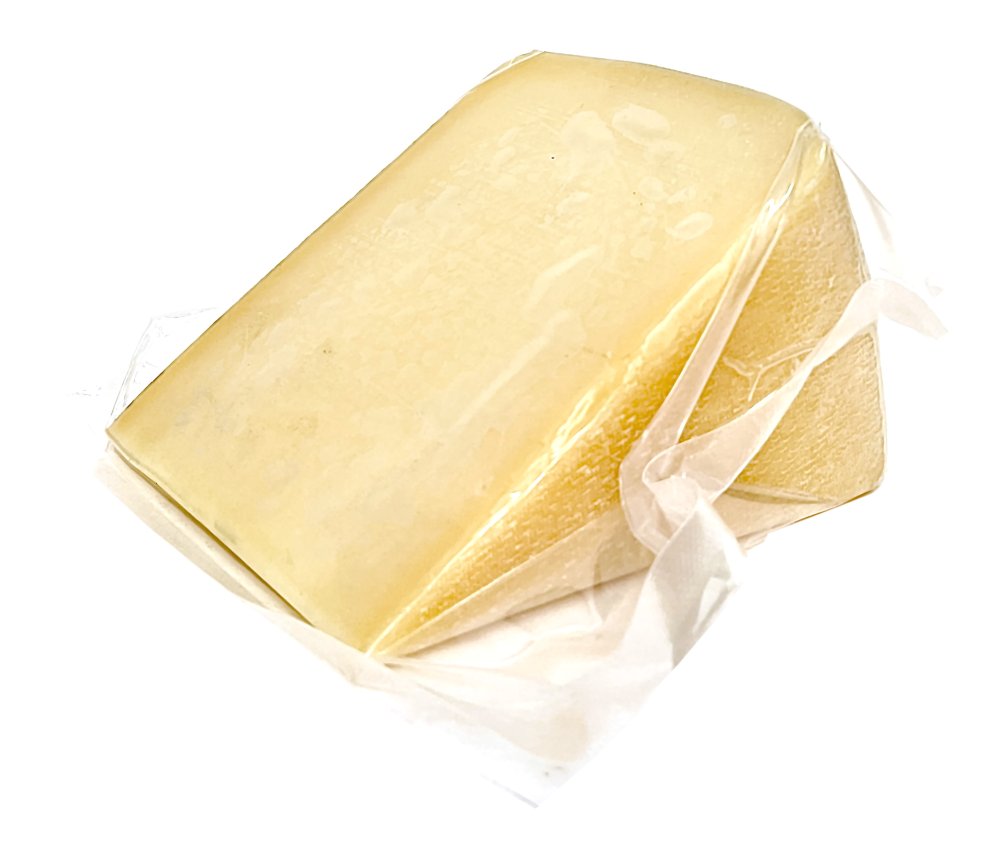 Сыр сверхтвёрдый Grand Vyatka Gold 42% 12 мес. 1,3 кг